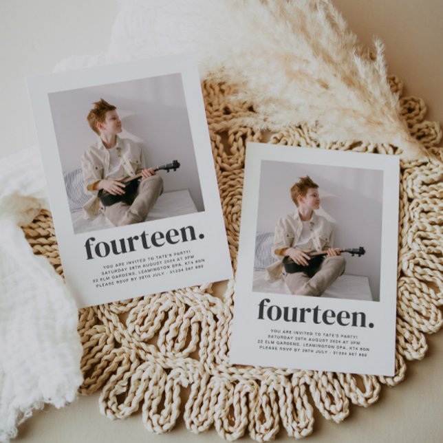 Fjorton kvadraters inbjudan till första födelsedag (Skapare uppladdad)