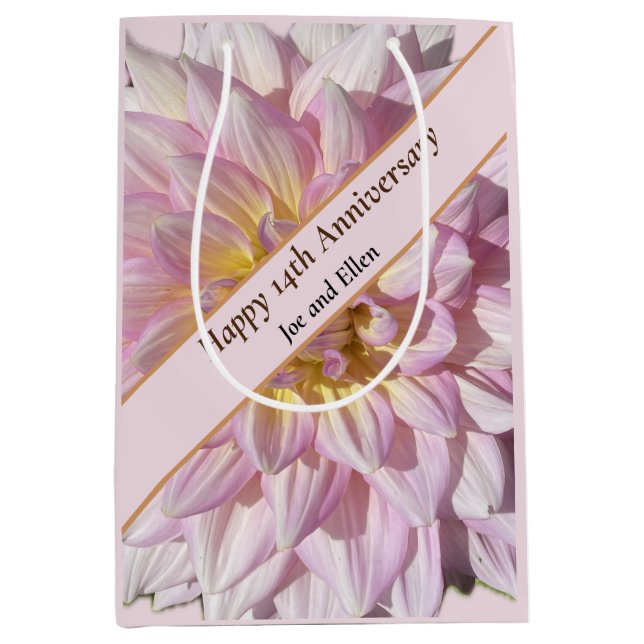 fjortonde Bröllop-årsdagen, (Framsidan)