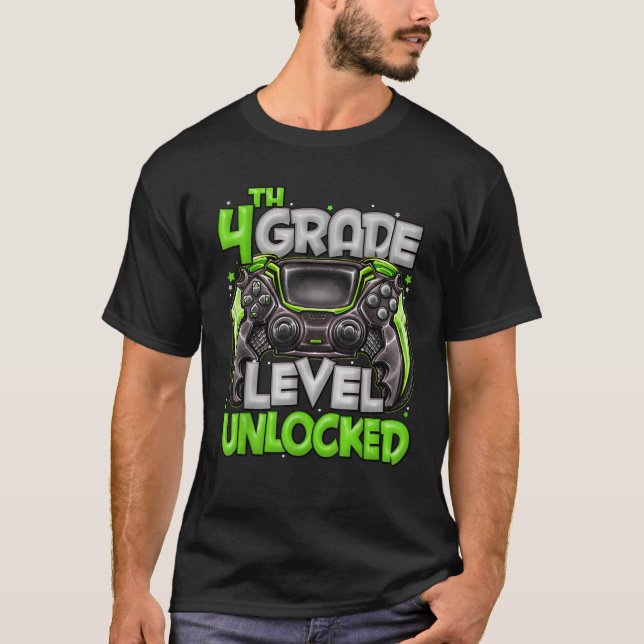 Fjortonde upplåsta spel på Klass 4:e Klass tillbak T Shirt (Framsida)