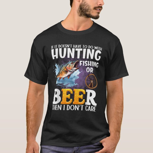 Fläckfall eller havsabborre vid vår, fiskelkkärra  t shirt (Framsida)
