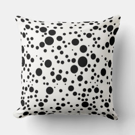 fläckig svart dekor kudde