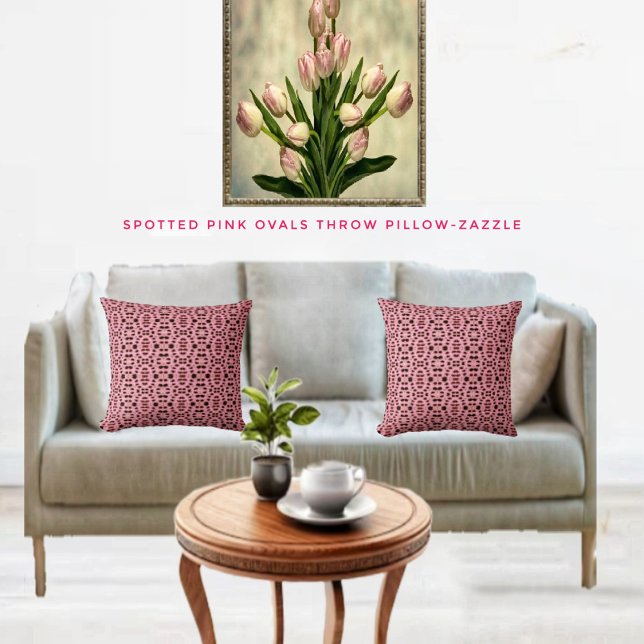 Fläckiga Rosa Ovaler Kudde (Skapare uppladdad)