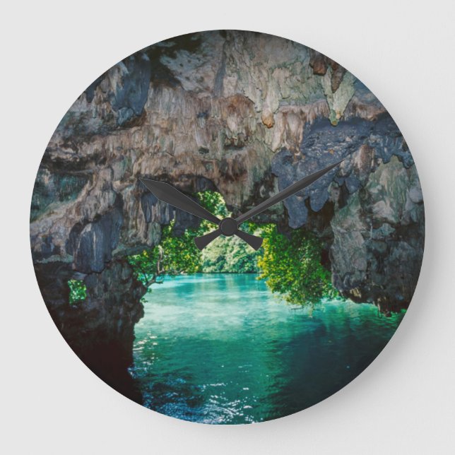 Fladdermus Cave in Airai, Palau, Micronesia Stor Klocka (Framsida)