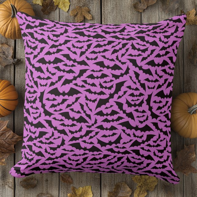 Fladdermus mönster lila Black Halloween Kudde (Bat pattern purple black Halloween Throw Pillow)