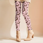 Fladdermus Spiders Rosa Flickaktigt Retro Simple H Leggings<br><div class="desc">Den här roligten Halloween-designen användor ett slumpmässigt mönster av enkelt brunt fladdermus och spindlar på en gigantisk rosa som kan anpassas till vad du än vill ha färg. Den här roligten har en reflex och kan kombineras med vilken topp som helst under hela höglings- och spöksäsongen! Blanda och matcha med...</div>