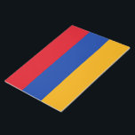 Flagga Armenien Anteckningsblock<br><div class="desc">Detta projekt är utmärkande för det armeniska flagga (officiellt Republiken Armenien), som är ett inlandsområde land i södra Kaukasus-regionen Eurasien. Armenien ligger i Westerna Asien, på de armeniska högländerna, och Turkiet gränsar till väster, Georgien i norr, de facto oberoende-republiken Artsakh och Azerbajdzjan i öster och Iran och Azerbajdzjans exklav Nakhchivan...</div>