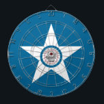 Flagga av Houston, Texas Dartboard with Dart Darttavla<br><div class="desc">Dartboard med flagga of Houston,  Texas; blue flagga med Houston försegling i en vit stjärna,  med illustration av tåg</div>
