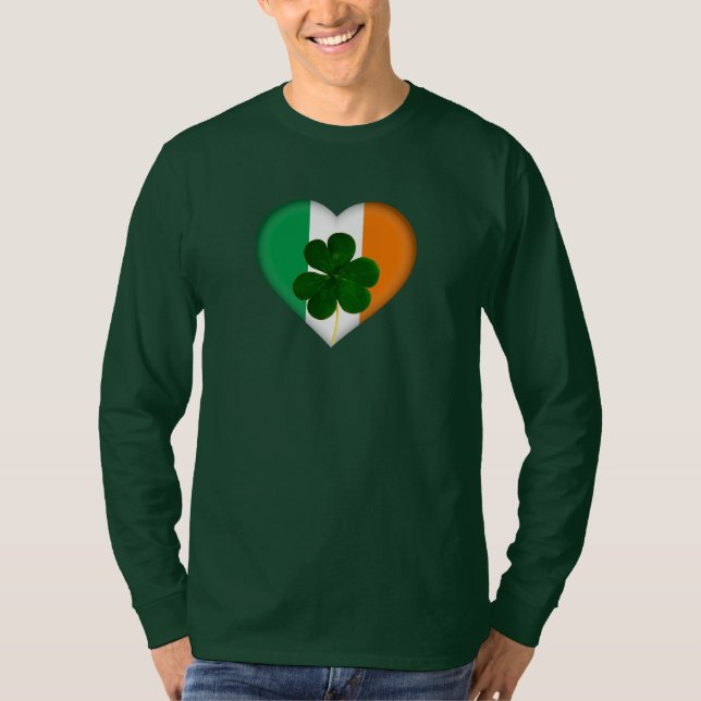 Flagga av Ireland Heart med Shamrock St. Patrick T Shirt (Framsida)