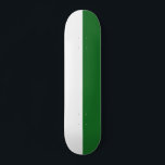 Flagga av Sachsen Skateboard<br><div class="desc">Skateboard med flagga av Sachsen; design med två vågräna av grönt och vitt</div>
