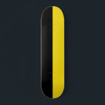 Flagga Baden-Württemberg Skateboard<br><div class="desc">Skateboard med flagga av Baden-Württemberg; design med två vågräna av svart och gult (guldfärgad)</div>