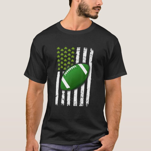 Flagga Football Shamrock Sports St. Patrick's Day  T Shirt (Framsida)