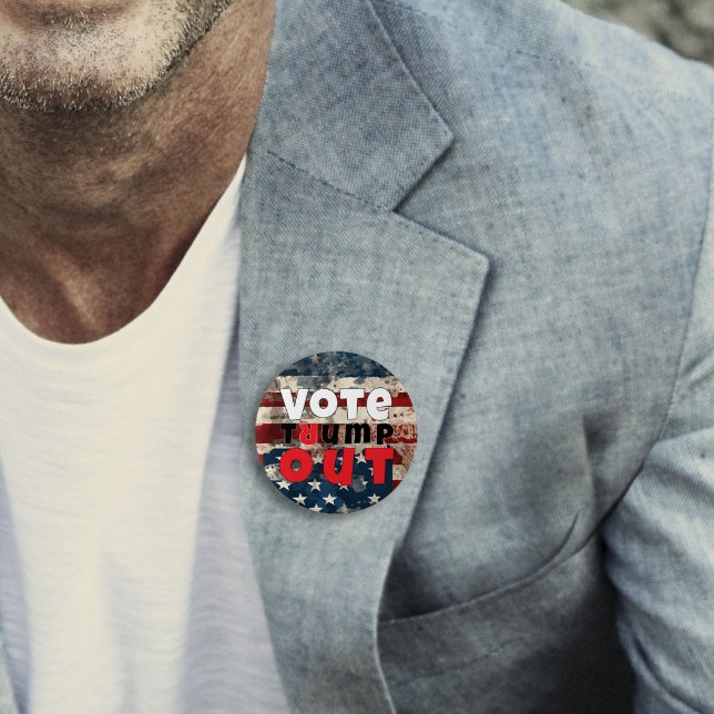 Flagga för antitrumpproteströrelse knapp (Skapare uppladdad)