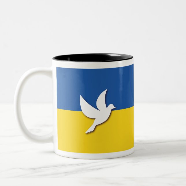 Flagga för fredsduve i Ukraina Två-Tonad Mugg (Vänster)