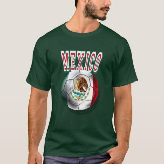 Flagga för Mexico fotbollboll av den mexico T Shirt