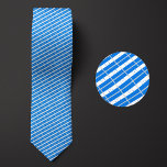Flagga Honduras Mönster Slips<br><div class="desc">Flagga Honduras Mönster Necktie belyser land färg från en avstånd genom att använda en smart vinklad design. Vid närmare inspektion visar det sömlösa repeterbara mönster i lilla flaggor på ett estetiskt tilltalande sätt den nationella land-banderollen.</div>