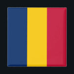 Flagga i Tchad (afrikanska Land) Magnet<br><div class="desc">Denna utformning är utmärkande för Tchads flagga (officiellt känd som Tchad), som är ett inlandsområde i land i nordcentrala Afrikan. Tchad gränsar av Libyen till norr, Sudan till öster, Centralafrikanska republiken söderut, Kamerun till syd-väster, Nigeria sydväst (vid Sjö Tchad) och Niger till väster. Tchads huvudstad och största stad är N'Djamena....</div>