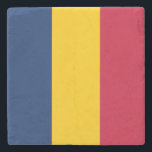 Flagga i Tchad (afrikanska Land) Stenunderlägg<br><div class="desc">Denna utformning är utmärkande för Tchads flagga (officiellt känd som Tchad), som är ett inlandsområde i land i nordcentrala Afrikan. Tchad gränsar av Libyen till norr, Sudan till öster, Centralafrikanska republiken söderut, Kamerun till syd-väster, Nigeria sydväst (vid Sjö Tchad) och Niger till väster. Tchads huvudstad och största stad är N'Djamena....</div>