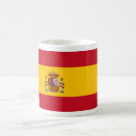 flagga kaffemugg<br><div class="desc">Spaniens flagga (spanska: Bandera de España), såsom den definieras i den spanska konstitutionen från 1978, består av tre ränder i vågrät: rött, gult och rött, där gult rand är dubbelt så storlek som varje rött rand. Traditionellt har mitten rand definierats genom gualdas mer arkaiska beteckning, och därmed det populära namn...</div>