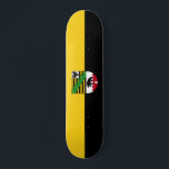 Flagga Saxony-Anhalt Skateboard<br><div class="desc">Skateboard med variant flagga av Sachsen-Anhalt; design med två vågrät av gult (guldfärgad) och svart,  och med statens jackande av arm i mitten</div>