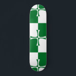 Flagga till Kirkcudbrightshire Skateboard<br><div class="desc">Skateboard med utformning med en flagga av Kirkcudbrightshire i Skottland,  Underbar Storbritannien; grönt och vit flagga med kor av Cuthbert</div>