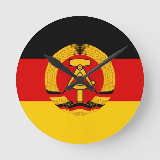 Flagge der DDR - Flagga av DDR (Tysklant Öster) Rund Klocka (Framsida)