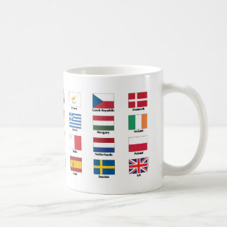 Flaggor av 28 Europeiska unionEGnationer - ingen Kaffemugg