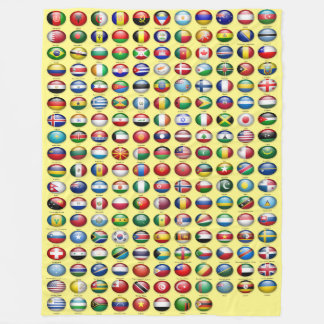 Flaggor av världen på gul bakgrund fleecefilt