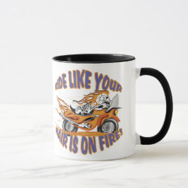 Flamande motorcykel med skal mugg