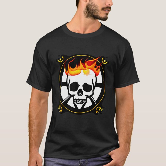 Flamande Pirat-Emblem Circular Black White T Shirt (Framsida)