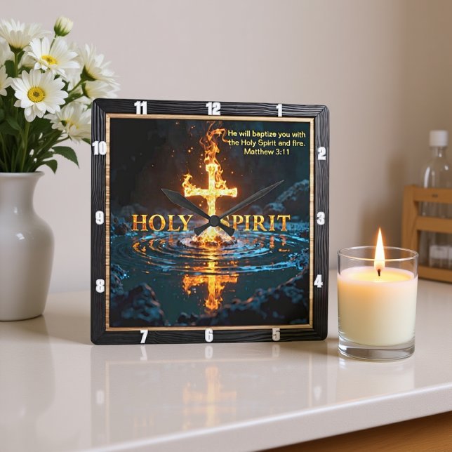 Flame Cross Water Reflection Spirit Matthew 3:11 Fyrkantig Klocka (Skapare uppladdad)