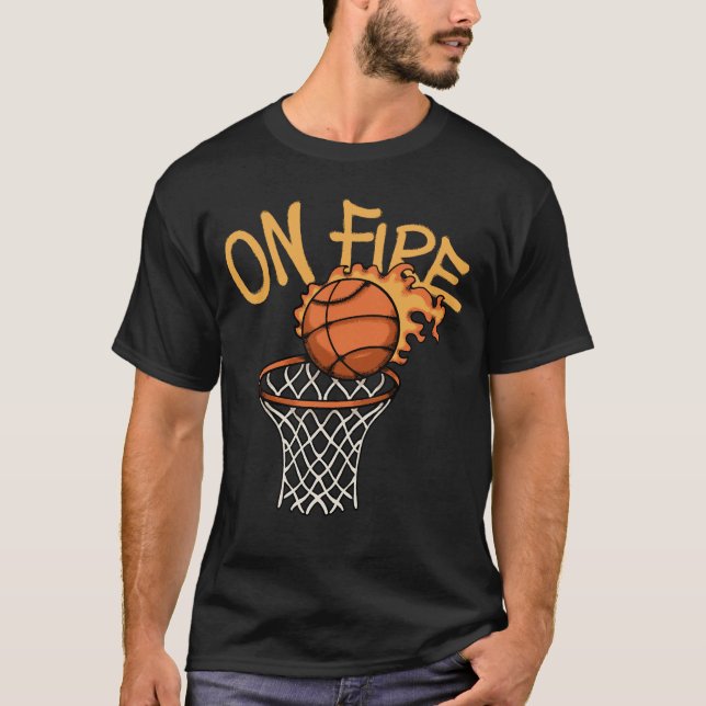 Flaming Basketball streetwear  T Shirt (Framsida)