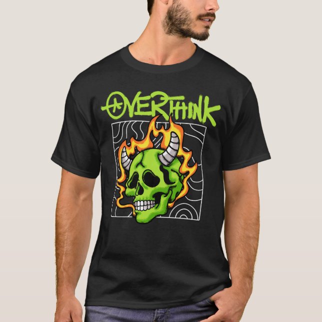Flaming Green Skull with Horns streetwear T Shirt (Framsida)