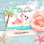 Flamingo Beach Cocktail Handflatan Tropical Birthd Underlägg Papper Kvadrat<br><div class="desc">Roligt,  pappra underlägg på festdagen har en rosa flamingo på stranden som njuter av en tropisk cocktail bredvid en handflatan träd med en "låt oss"-bildtext i ett modernt handskriftsskript för avslappnad. Art av KL Lagrar</div>