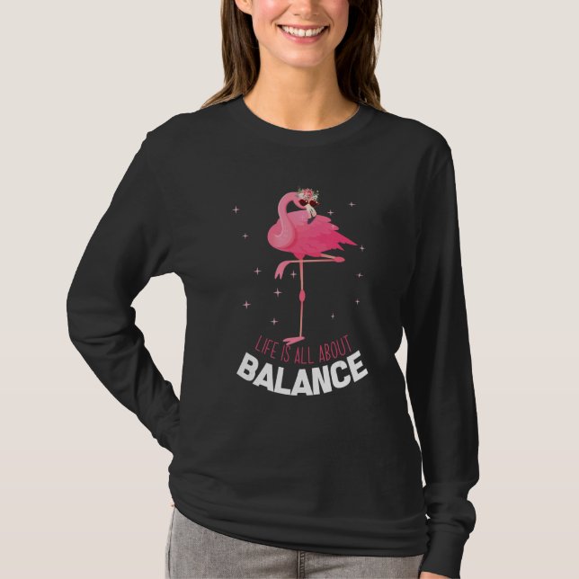 Flamingo Life handlar bara om balans i Coolan Flam T Shirt (Framsida)