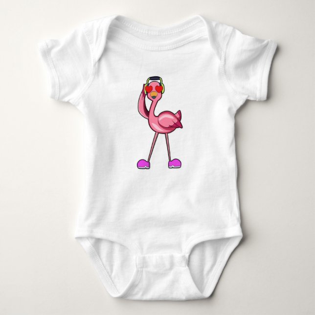 Flamingo med hörlurar och hjärtan t shirt (Framsida)