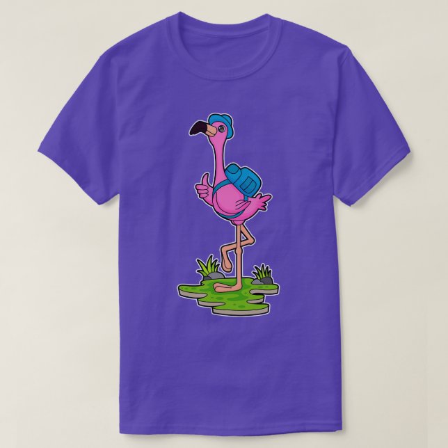 Flamingo som Hiker med ryggsäck T Shirt (Design framsida)