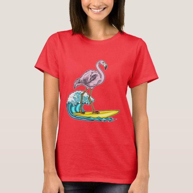 Flamingo Surfer Surfboard T Shirt (Framsida)