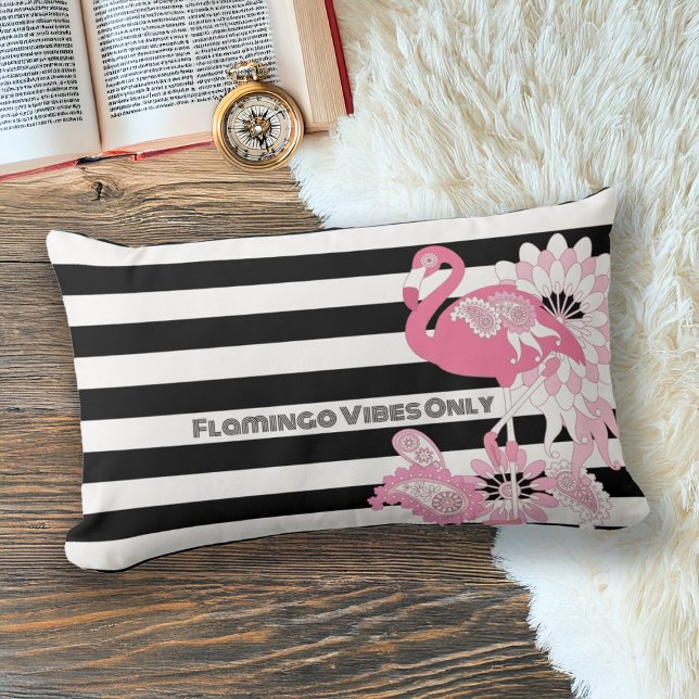 Flamingo Vibes Endast Black & White Rand Flamingo Lumbarkudde (Skapare uppladdad)