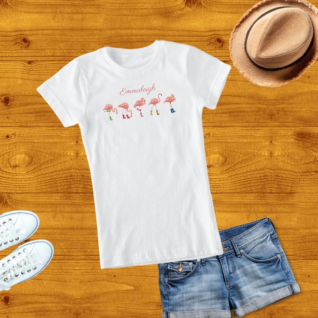 Flamingos i Rain Boots Monogrammed T Shirt (Skapare uppladdad)