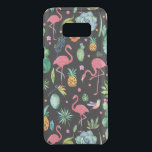 Flamingos Mönster Uncommon Samsung S8 Plus Skal<br><div class="desc">Färgformiga tropiska blommor,  ananas,  kactus och rosa flamingo-mönster . Föränderlig svart bakgrund.</div>
