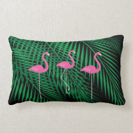 Flamingos & tropiska handflatanlöv på svart himmel lumbarkudde