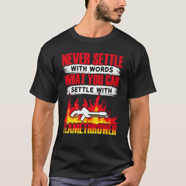 Flamspruta   Flamspruta Het Bränn T Shirt (Framsida)