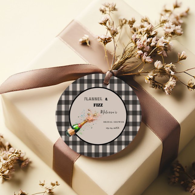 Flanell & fizz vinter svart & vit bröllopsfest gåvor etiketter (Skapare uppladdad)
