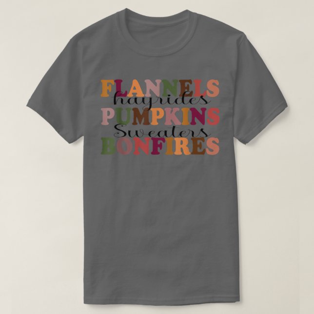 Flannels Hayrides Pumpkins Fall Vibes Höst tack T Shirt (Design framsida)