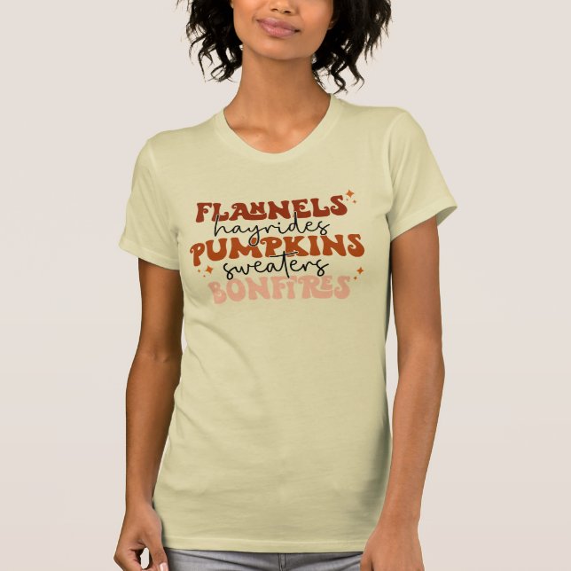 Flannels Hayrides Pumpkins Sweaters Bonfire Fall T Shirt (Framsida)