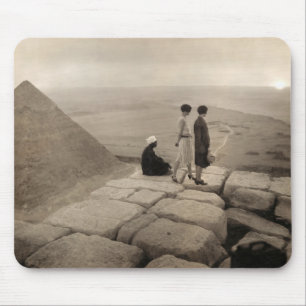 Flapper-flickor soluppgång Khufu-pyramiden, Egypte Musmatta