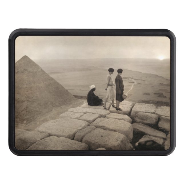 Flapper Girls Sunrise Khufu Pyramid, Egypten 1920 Dragkroksskydd (Framsidan)