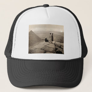 Flapper Girls Sunrise Khufu Pyramid, Egypten 1920 Keps