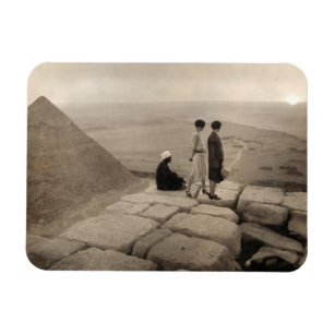 Flapper Girls Sunrise Khufu Pyramid, Egypten 1920 Magnet