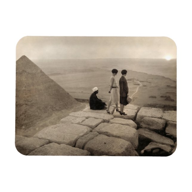 Flapper Girls Sunrise Khufu Pyramid, Egypten 1920 Magnet (Horisontell)
